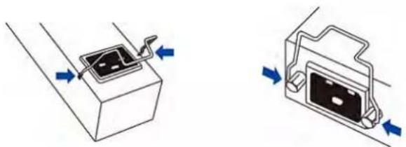 Raritan Dominion PX2-5525 - To install and use a cable retention clip on the inlet: - 1