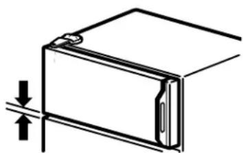 GE GTR18BBMWW - Rehang the freezer door - 3