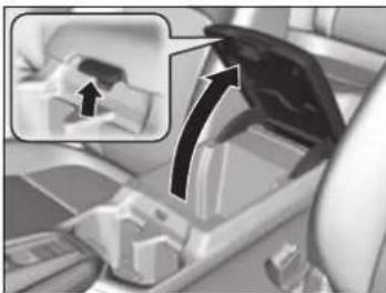 Honda Clarity Fuel Cell (2017) - Console Compartment - 1