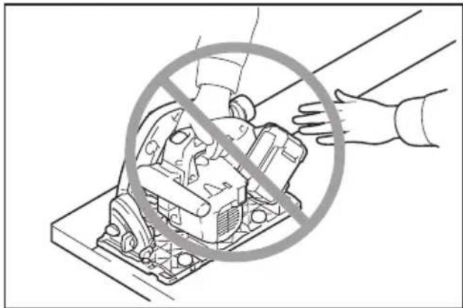 MAKITA SP001GD201 - Kickback causes and related warnings - 3