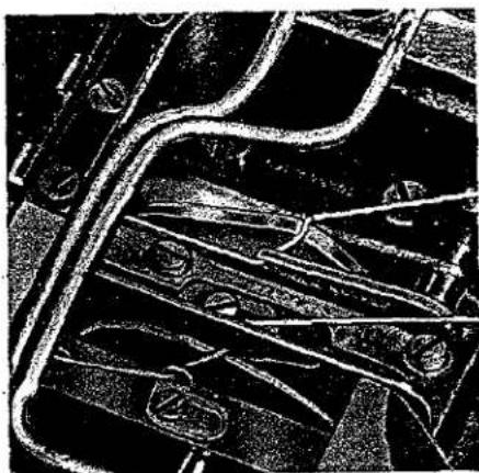 Union Special 36200B - PRESSER FOOT ADJUSTMENT - 2