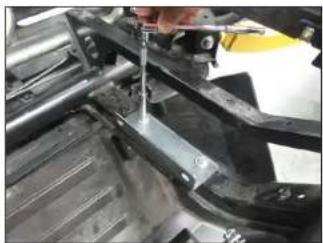 JL Audio Stealthbox SB-Y-YXZ1/10TW3 - STEP 35 - 1