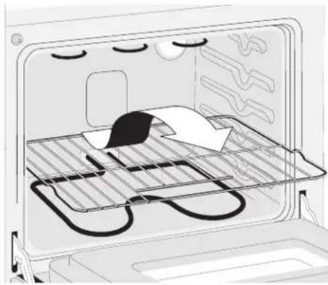 FRIGIDAIRE FFED3015LB - Arranging oven racks - 1