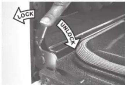 FRIGIDAIRE FEF375FC - Cleaning Precautions for the Ceramic Glass Cooktop - 3