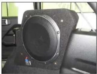 JL Audio Stealthbox SB-J-JL4DPAS/10TW1-2 - STEP 16 - 9