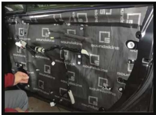 Soundskins SSK-CAMRY4DR - Tools needed for installation: - 4