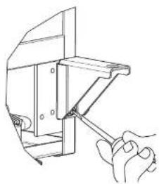 U-Line UHRE115-IS01A - Remove bottom hinge: - 1