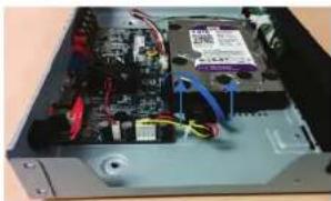 FLIR M51086 - To install the hard drive: - 6