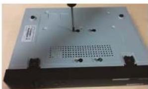FLIR M3104E2 - To install the hard drive: - 7