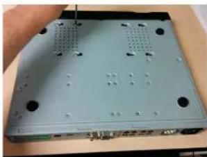FLIR DNR416P4 - To install the hard drive: - 3
