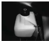 GEM eM1400 INTL (2013) - Windshield Washer (Option) - 1
