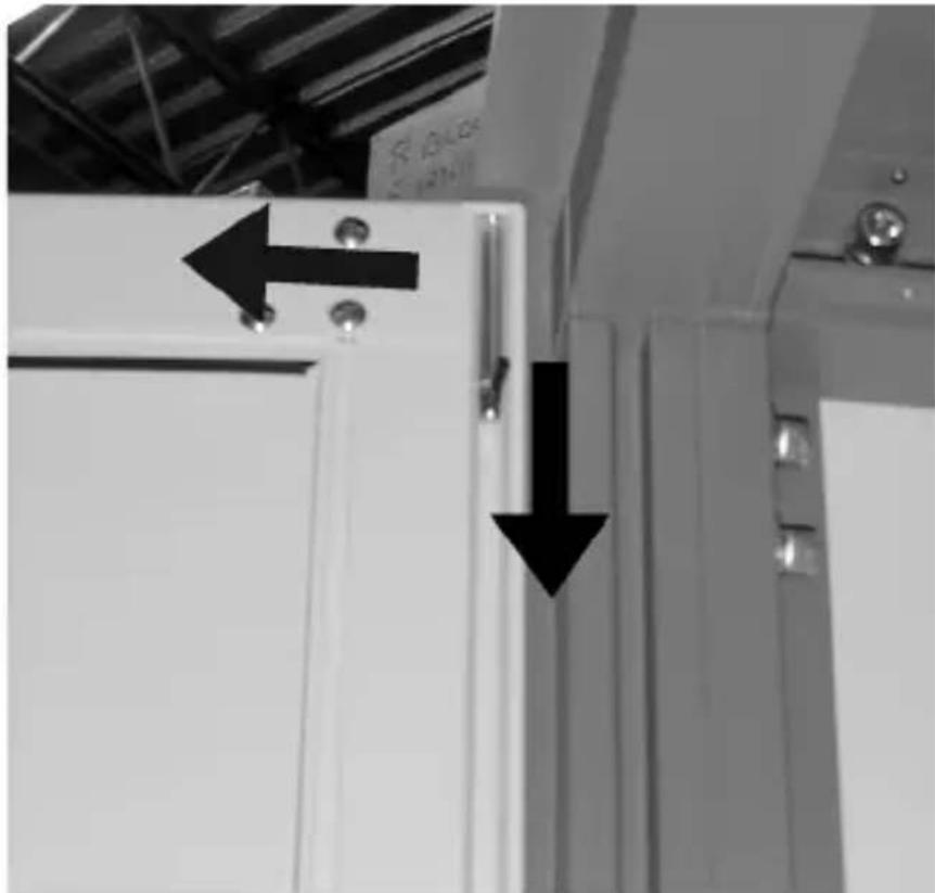 StarTech.com 7236CABINET - Doors - 1