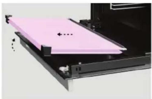 Fisher & Paykel OS60SDLX1 - Removing the middle pane(s) - 2