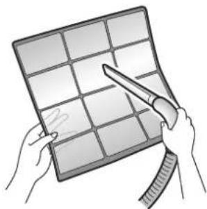 DAIKIN Cora FTKM35Q2VMA - Wash the air filters with water or clean them with vacuum cleaner. - 1