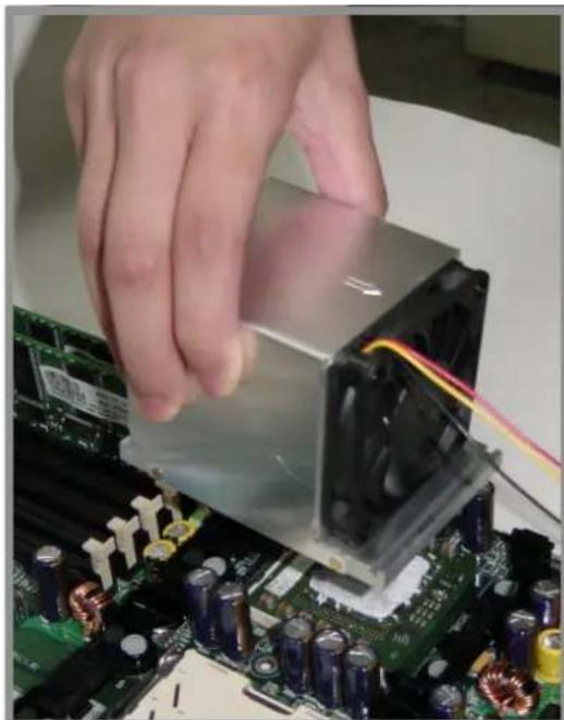 ASUS AP1700 - Installing the CPU heatsink and fan - 1