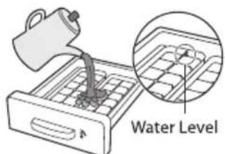 SAMSUNG RT27JARYESA - Removing the Ice Cubes - 1