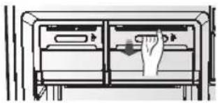SAMSUNG RT27JARYESA - REMOVING THE REFRIGERATOR ACCESSORIES - 5