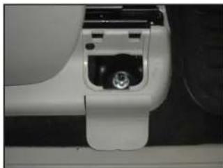 JL Audio Stealthbox SB-GM-SLVCTR2/10W3v3/DG - STEP 3 - 6
