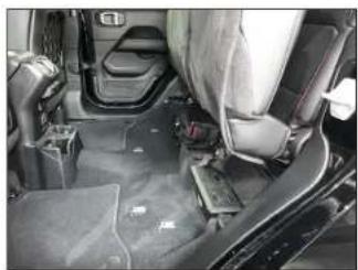 JL Audio Stealthbox SB-J-JTGLAD/10TW1 - CONNECTIONS - 5