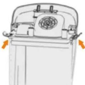 VAX Commercial Floormate VCSD-03 - Emptying the dirty water tank - 2