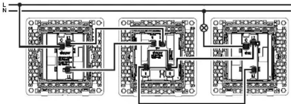HAGER WGCXL111AS - Connecting the device - 8
