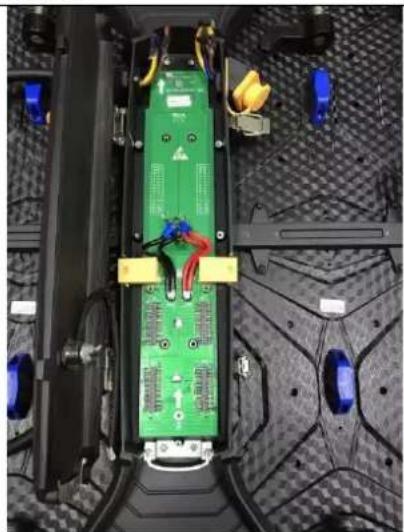 Hikvision DS-D4448RO-CB - Remove adapter plate (Also called HUB). - 1