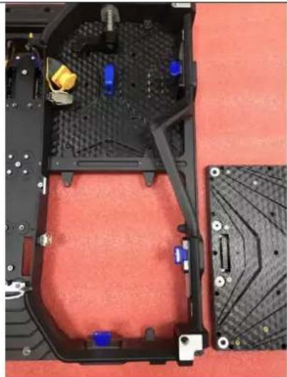 Hikvision DS-D4429RO-CB - Remove the modules - 3