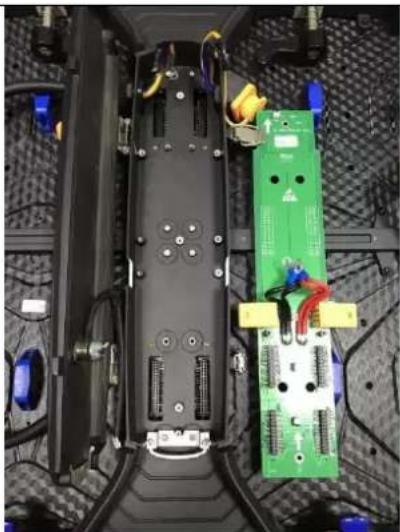 Hikvision DS-D4429RO-CB - Remove adapter plate (Also called HUB). - 2