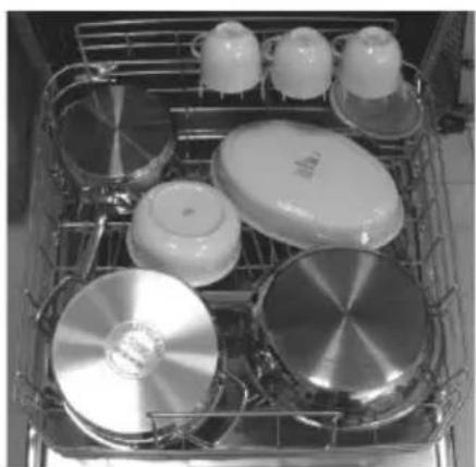 SMEG DWA6315W3 - LOADING THE LOWER BASKET - 1