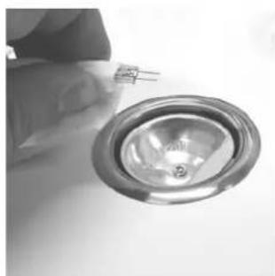 ARC IRI6WE3 - Replacing Halogen Bulbs - 5