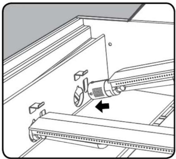 BeefEater BSB2040SA - • Fitting the burners - 1