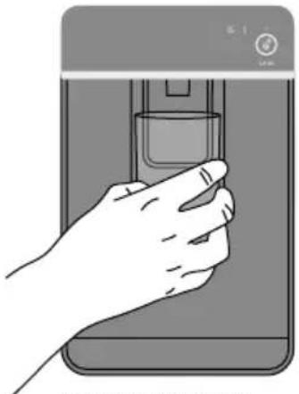 Fisher & Paykel RF442BLGX6 - Dispensing - 1