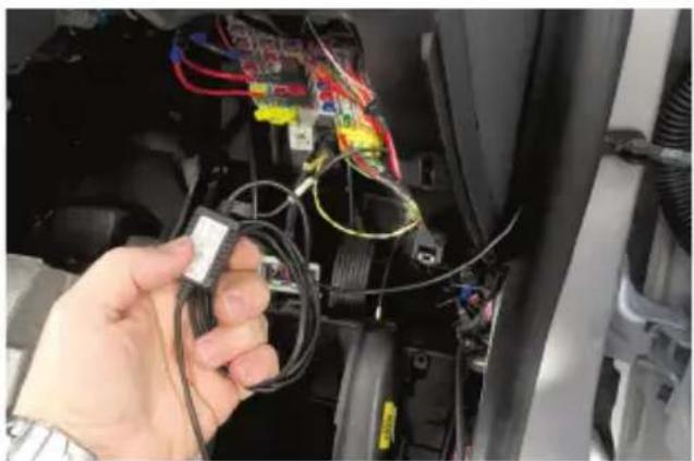 Dashmate DSH-HWK - HOUSING THE OUTPUT CABLE - 2