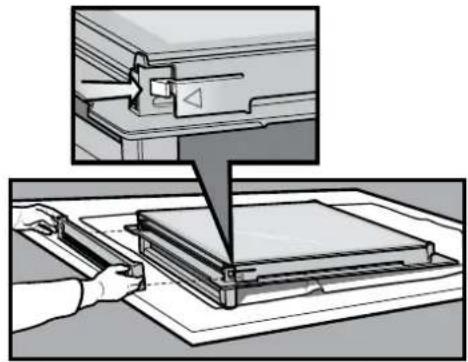 ELECTROLUX EVE614SD - Replacing the top door trim - 1