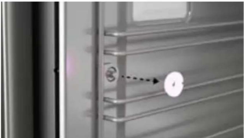 Fisher & Paykel OS76NDTDB1 - Removing the side racks - 2