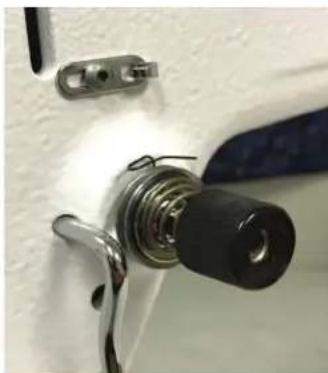 Husqvarna-Viking Platinum Q 160 - Loosen Top Thread Tension - 1