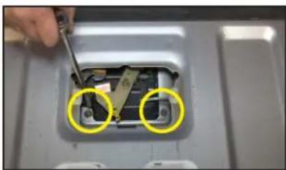 CRUX RVCNS-74F - Tailgate Handle Camera Installation: - 6