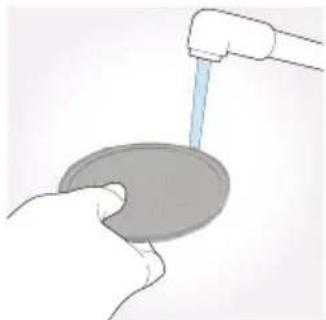 VAX Air Revolve VX29 - Cleaning the pre-motor filter - 3
