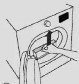 CANDY CSOE V10DRFR-ZA - To clean the lint filter - 1