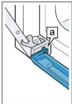 NEFF C29FS31Y0A - Installing the condensate tray - 2