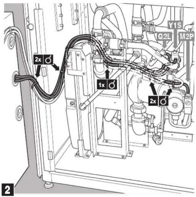 DAIKIN EKSOLHTBV1 - Guiding the wiring towards the switch box - 1