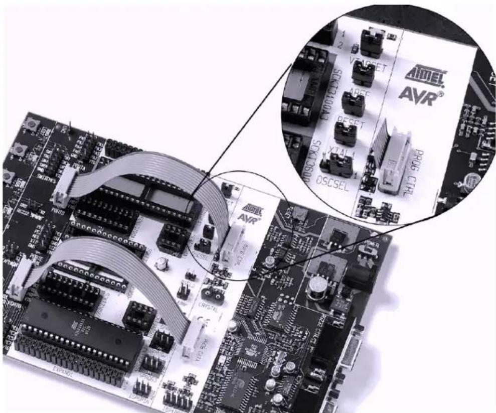 Microchip T5753C - Parallel High-voltage Programming - 1
