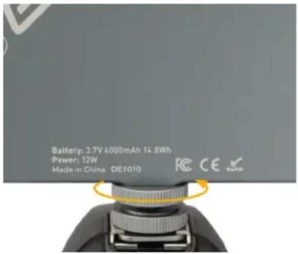 Genaray RGB-11X7L - MOUNTING TO A CAMERA - 2