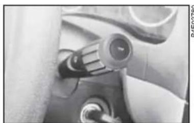 FIAT Palio Sole (2007) - Ekran seyir esnasında aşağıdaki bilgileri görüntüleyebilmektedir: - 1