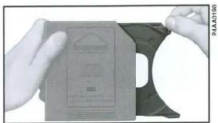 FIAT Bravo (2000) - CD bölmesinin doldurulması - 1