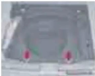 Mercedes-Benz E 200 CDI (2003) - Bagaj bölmesinin sökülmesi veya takılması - 2