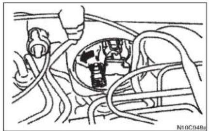 MITSUBISHI Carisma (2001) - ACYL DURUMDA - 2