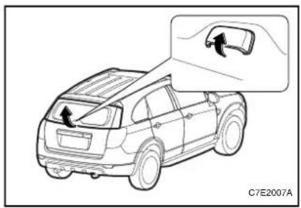 CHEVROLET Captiva (2009) - Kaputu açmak için: - 1