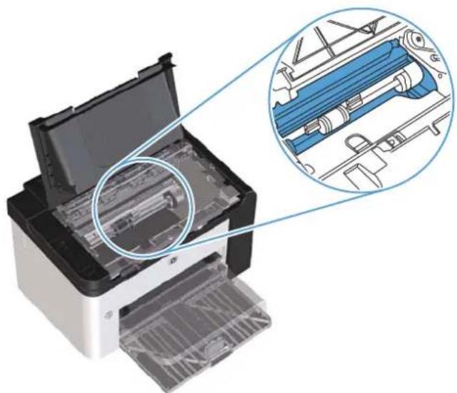 HP LaserJet Professional P1560 - Baskı kartuşu alanını temizleme - 3