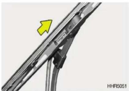 HYUNDAI H-100 (2012) - CAM YIKAMA SUYU HAZNE- SİNİN DOLDURULMASI - 2